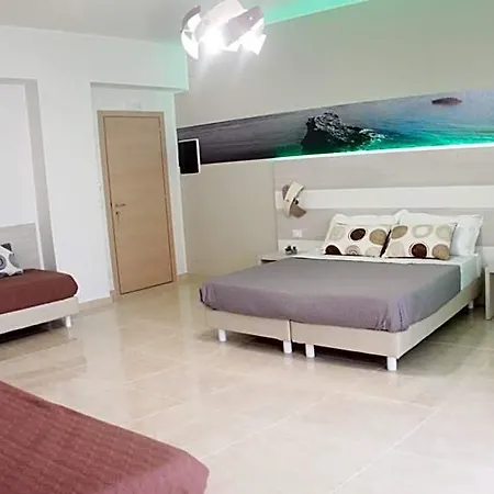 Hotel A'mantia 2*